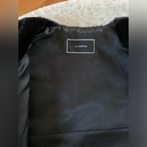 Le Chateau Faux Fur Vest - Picture 5 of 7